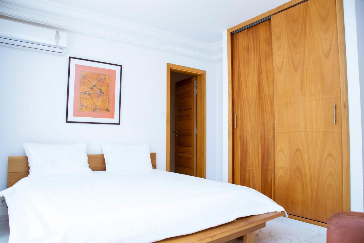 Villa Somone Pied Dans L'Eau Ngoại thất bức ảnh