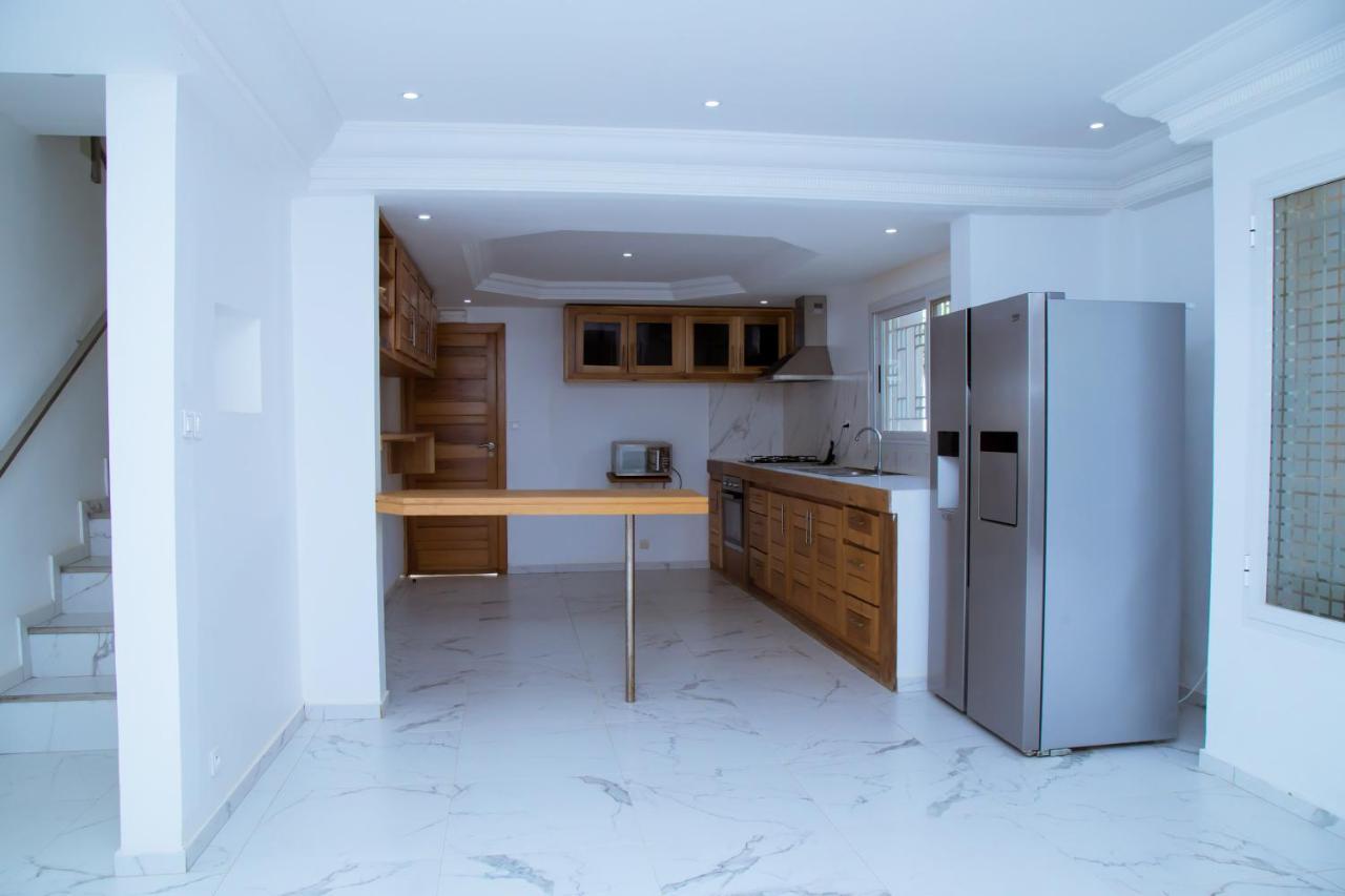 Villa Somone Pied Dans L'Eau Ngoại thất bức ảnh